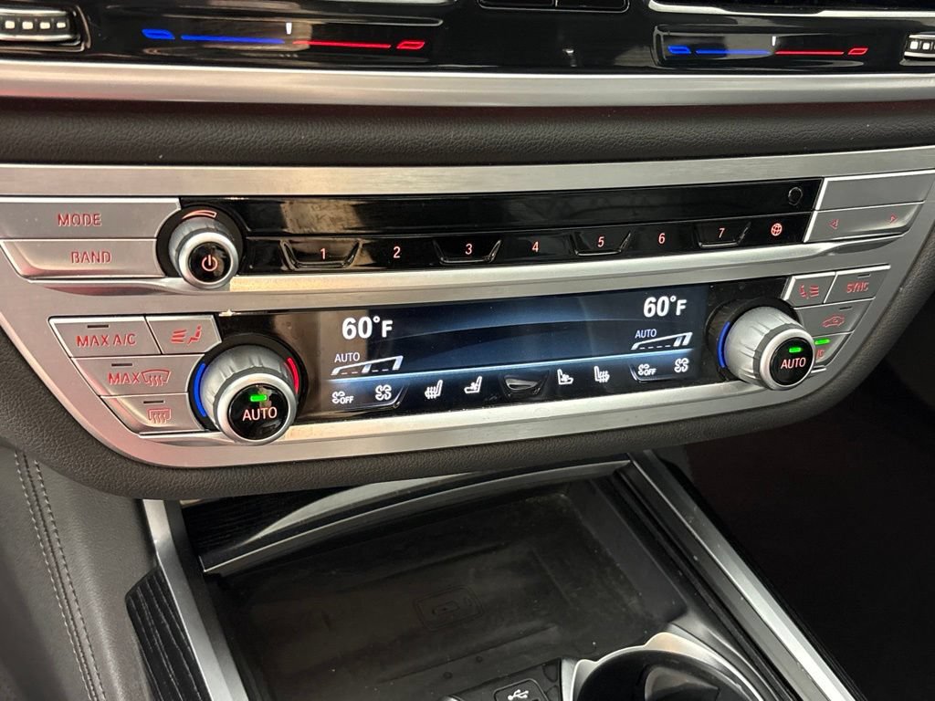 Used 2021 BMW 740i w/ M Sport Package RWD image 42