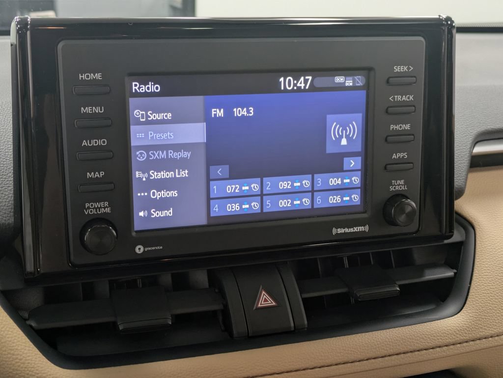 Used 2020 Toyota RAV4 XLE w/ Convenience Package AWD/4WD image 13