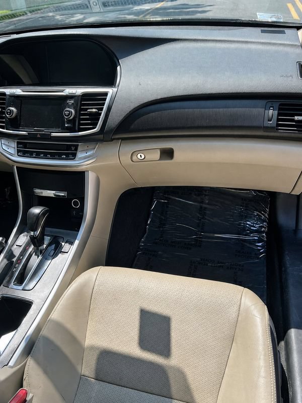 Used 2014 Honda Accord EX-L image 19