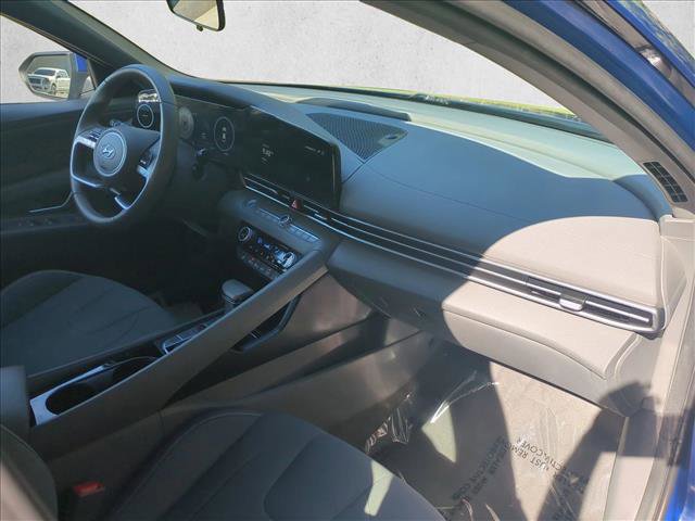 Certified 2023 Hyundai Elantra SEL w/ Convenience Package image 24