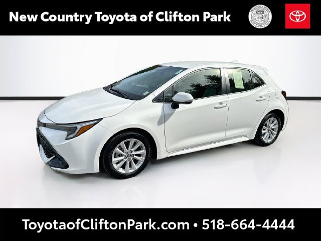 Used 2024 Toyota Corolla SE FWD image 3