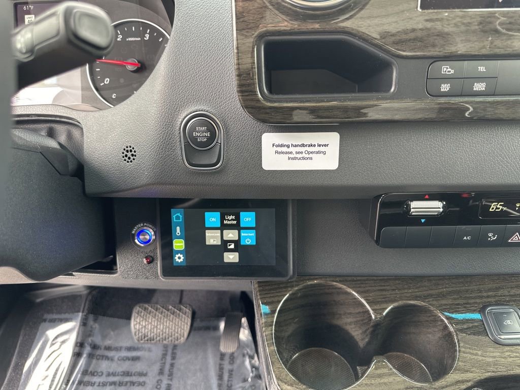 Used 2023 Mercedes-Benz Sprinter 3500 image 36