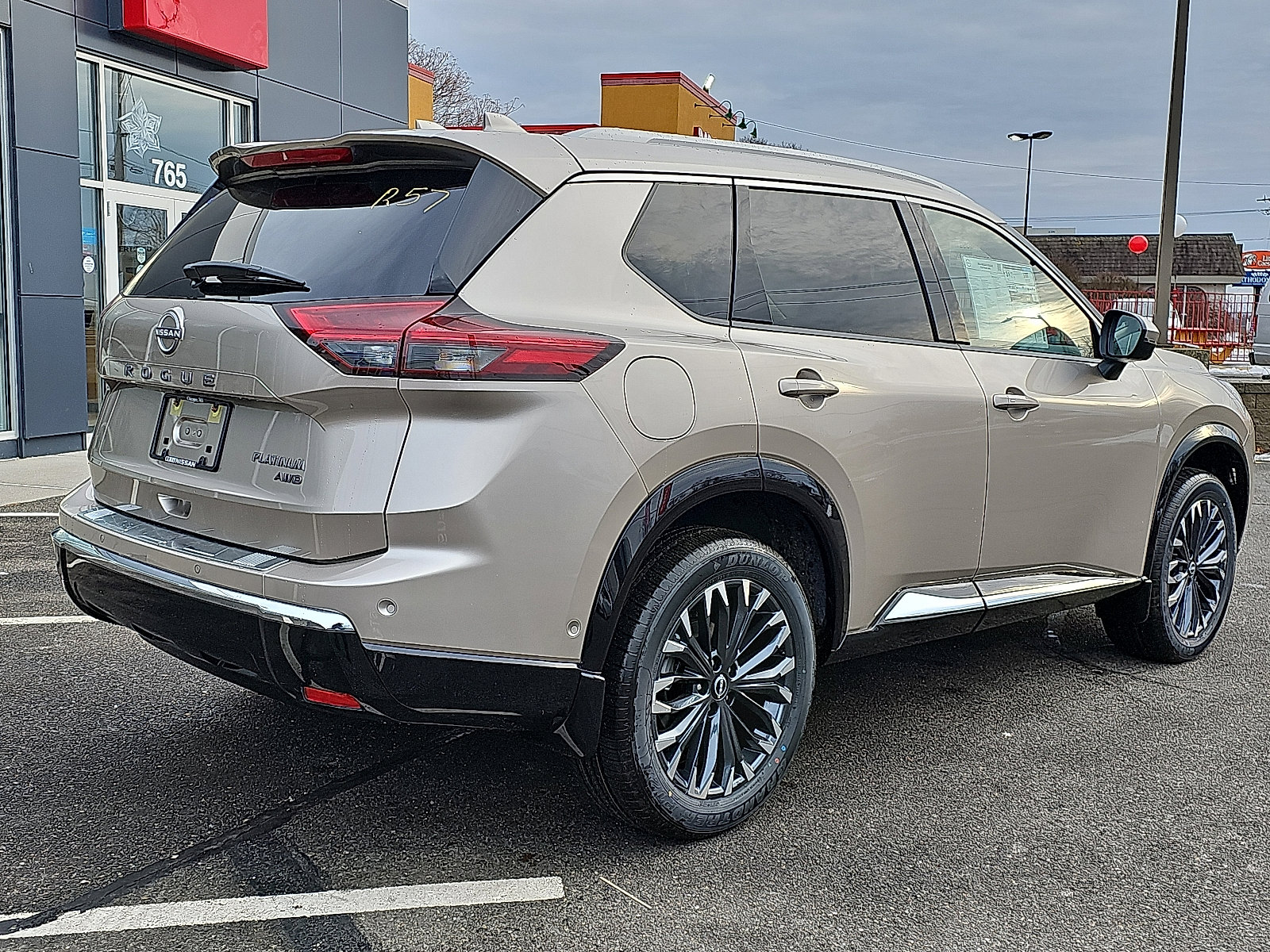 New 2026 Nissan Rogue Platinum w/ Tech Package AWD/4WD image 4