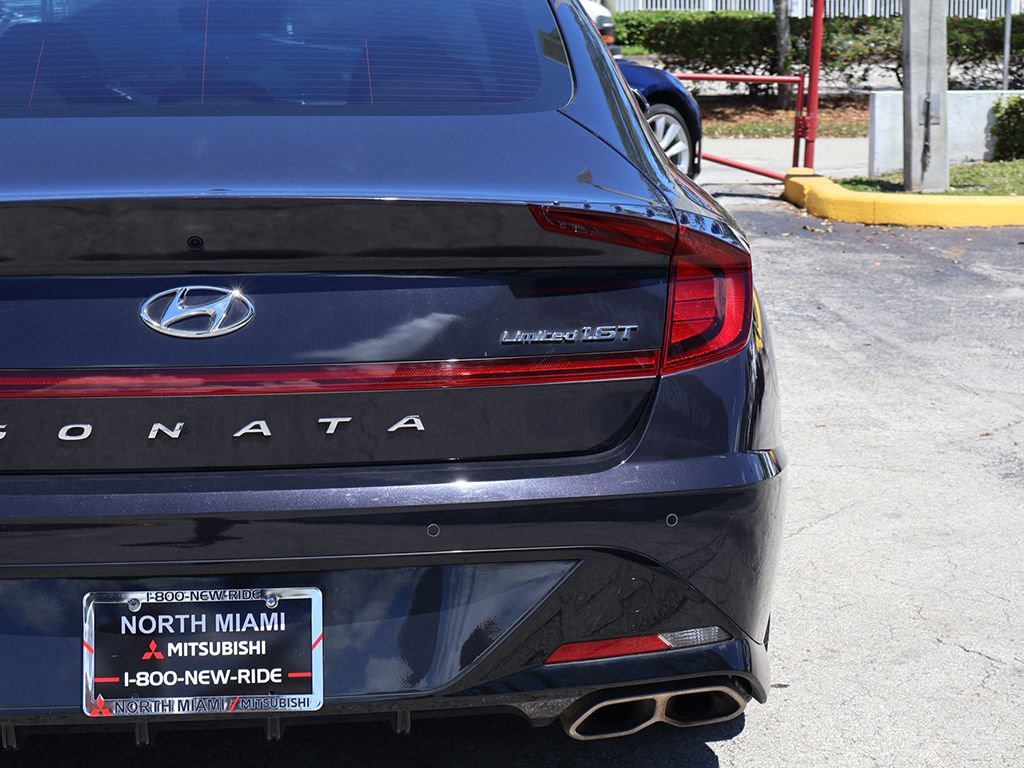 Used 2023 Hyundai Sonata Limited w/ Cargo Package FWD image 16