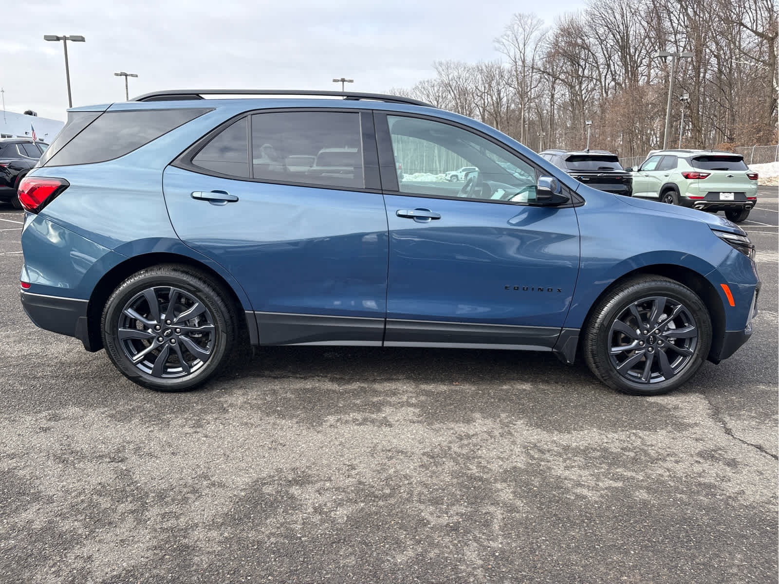Used 2024 Chevrolet Equinox RS w/ RS Leather Package AWD/4WD image 8