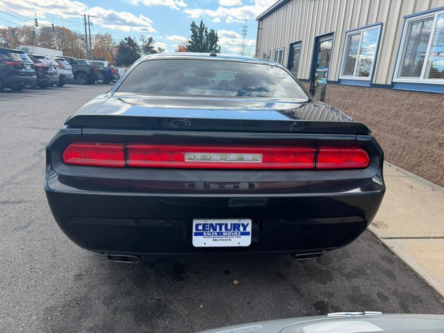 Used 2014 Dodge Challenger R/T image 7