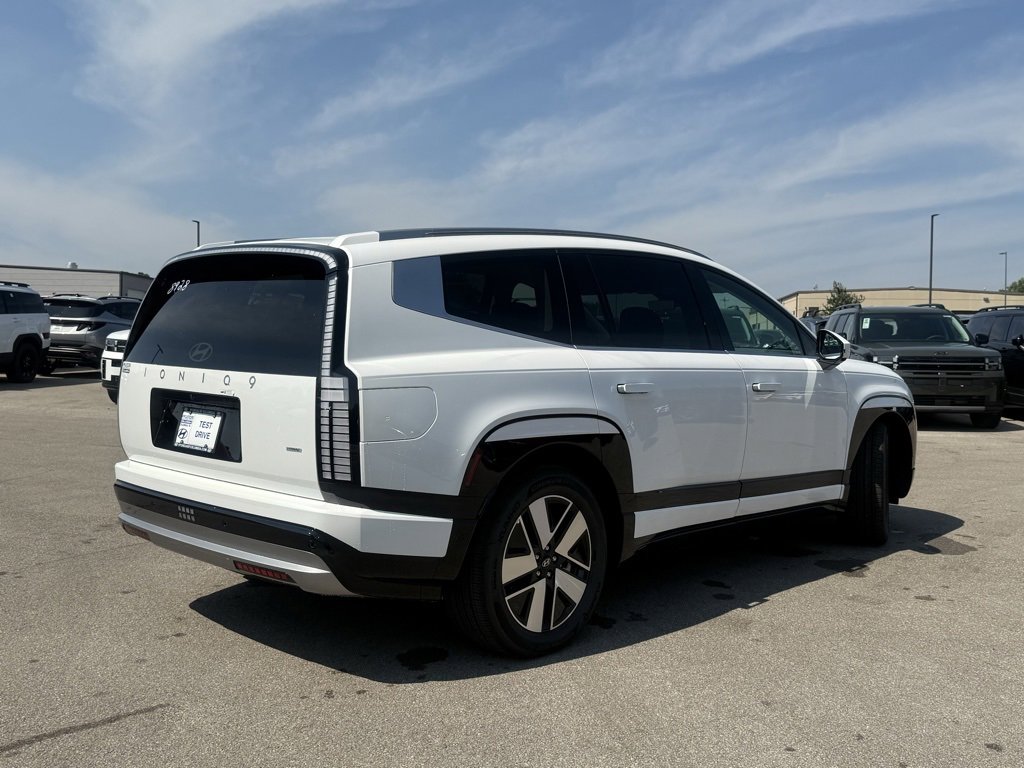 New 2026 Hyundai Ioniq 9 SEL image 10