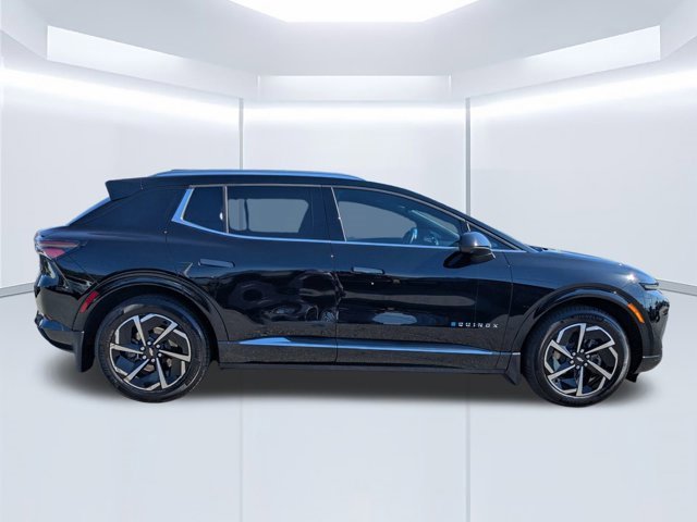 Used 2024 Chevrolet Equinox EV LT w/ LPO, Active Package image 3