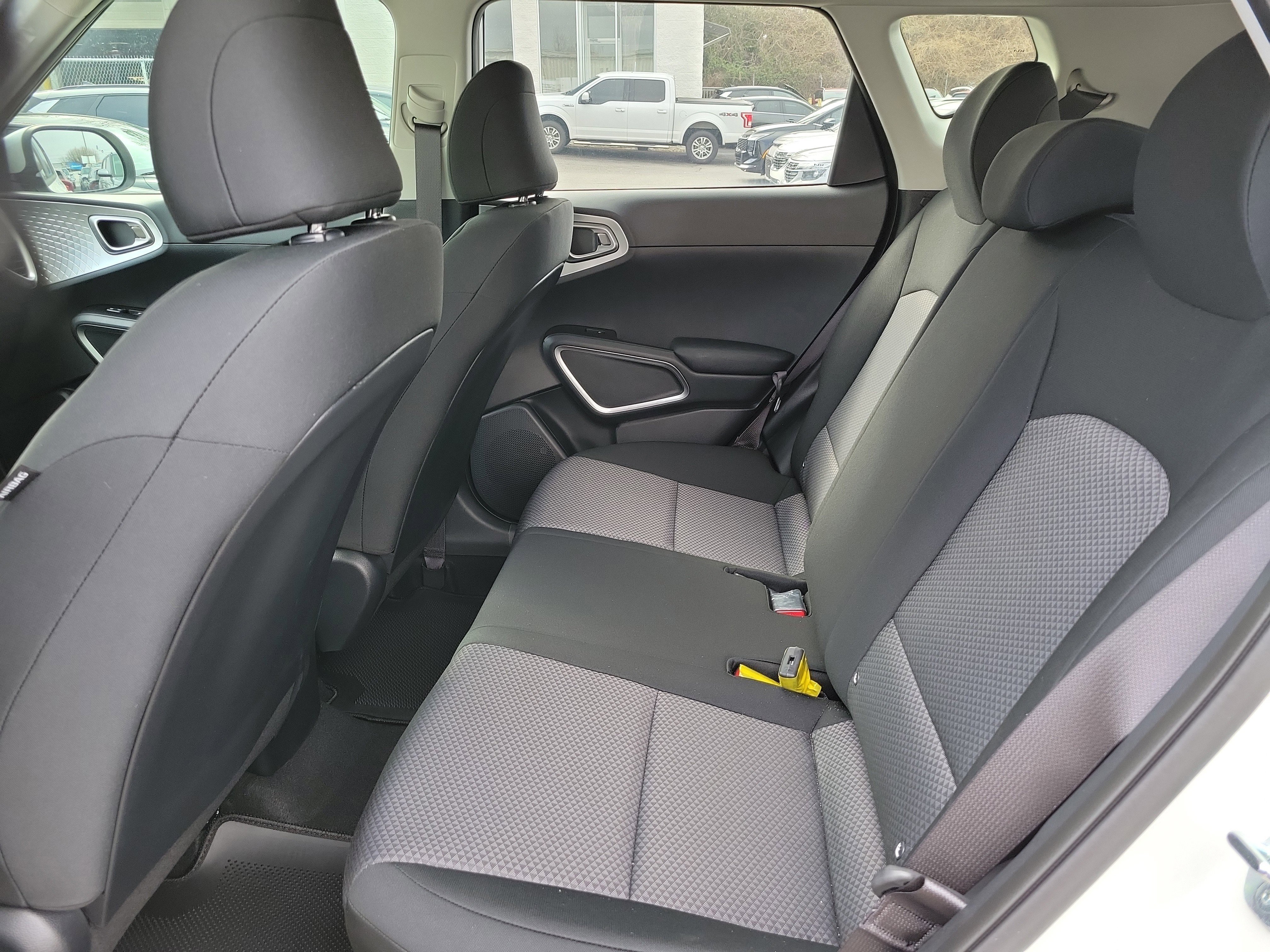 Used 2025 Kia Soul LX w/ LX Technology Package image 11