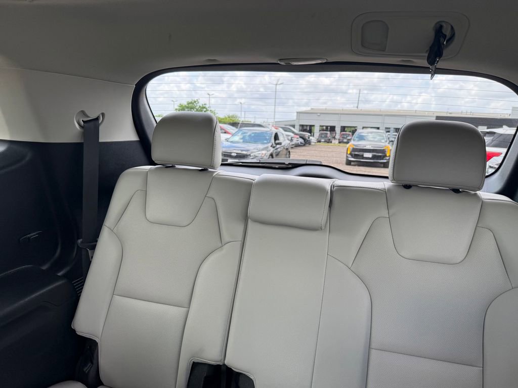 Certified 2023 Kia Telluride SX image 12