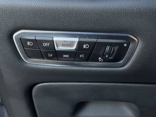 Used 2020 BMW X5 sDrive40i w/ M Sport Package RWD image 22