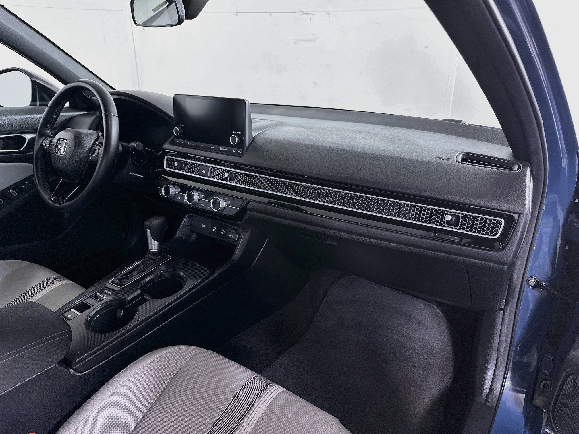 Certified 2025 Honda Civic Sport image 27