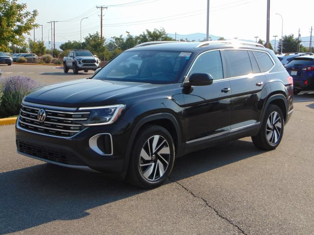 Used 2025 Volkswagen Atlas SEL AWD/4WD image 8