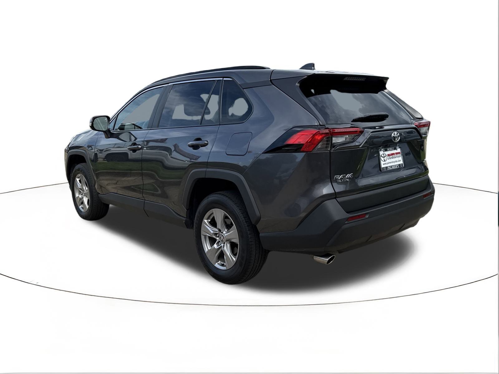 Used 2024 Toyota RAV4 XLE image 5