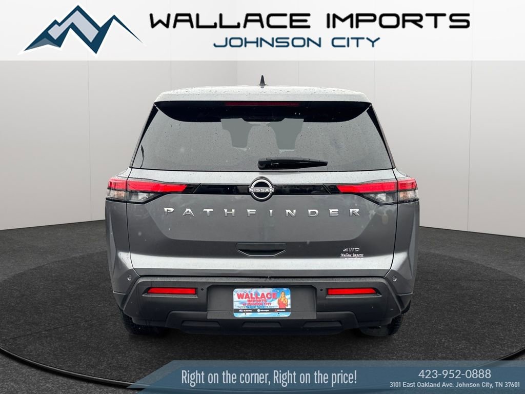 Used 2024 Nissan Pathfinder S image 4