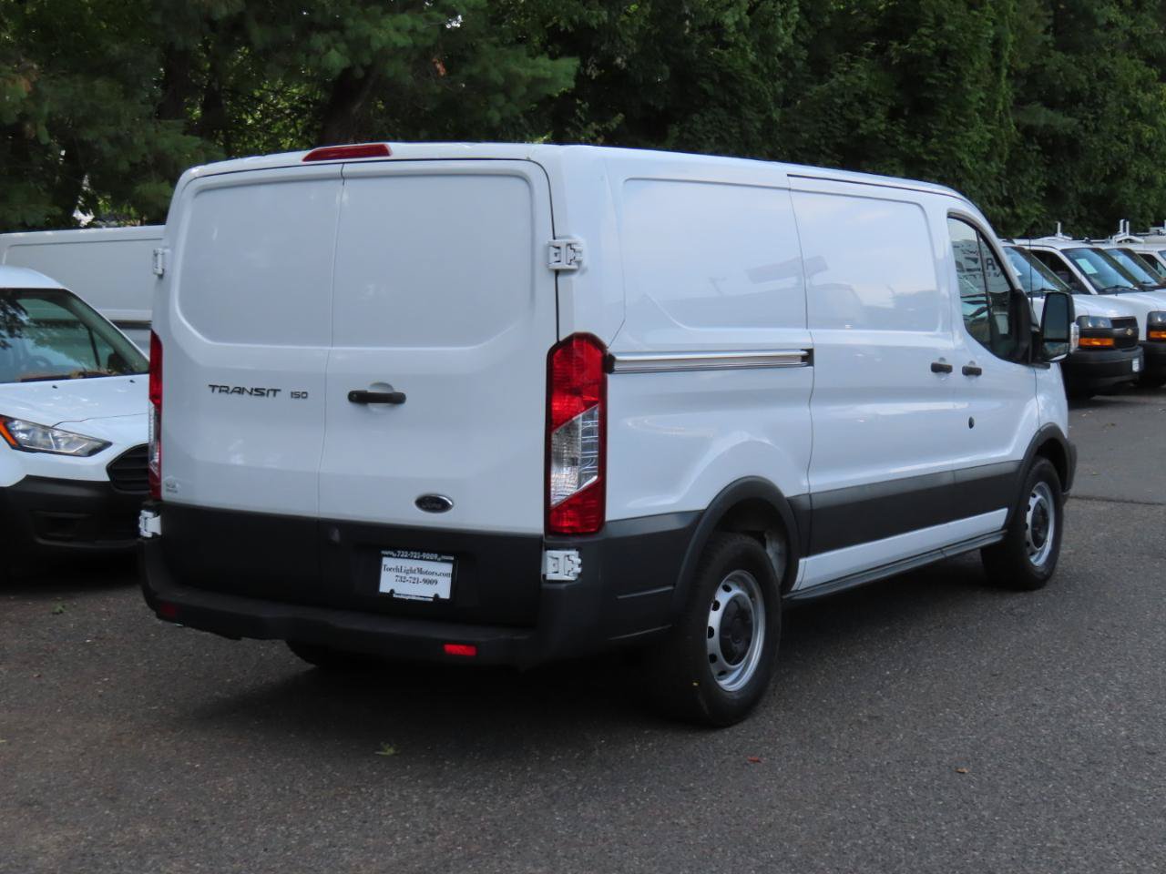 Used 2018 Ford Transit 150 130 Low Roof RWD image 5