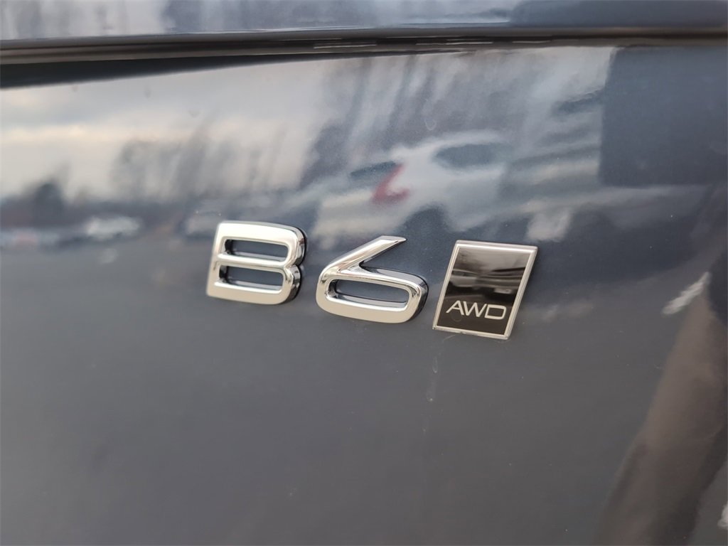 New 2025 Volvo XC90 B6 Plus w/ Protection Package Premier image 18