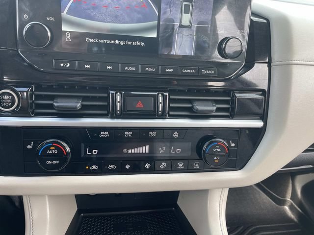 Used 2024 Nissan Pathfinder SL AWD/4WD image 30
