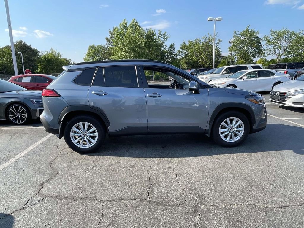 Used 2024 Toyota Corolla Cross LE FWD image 24