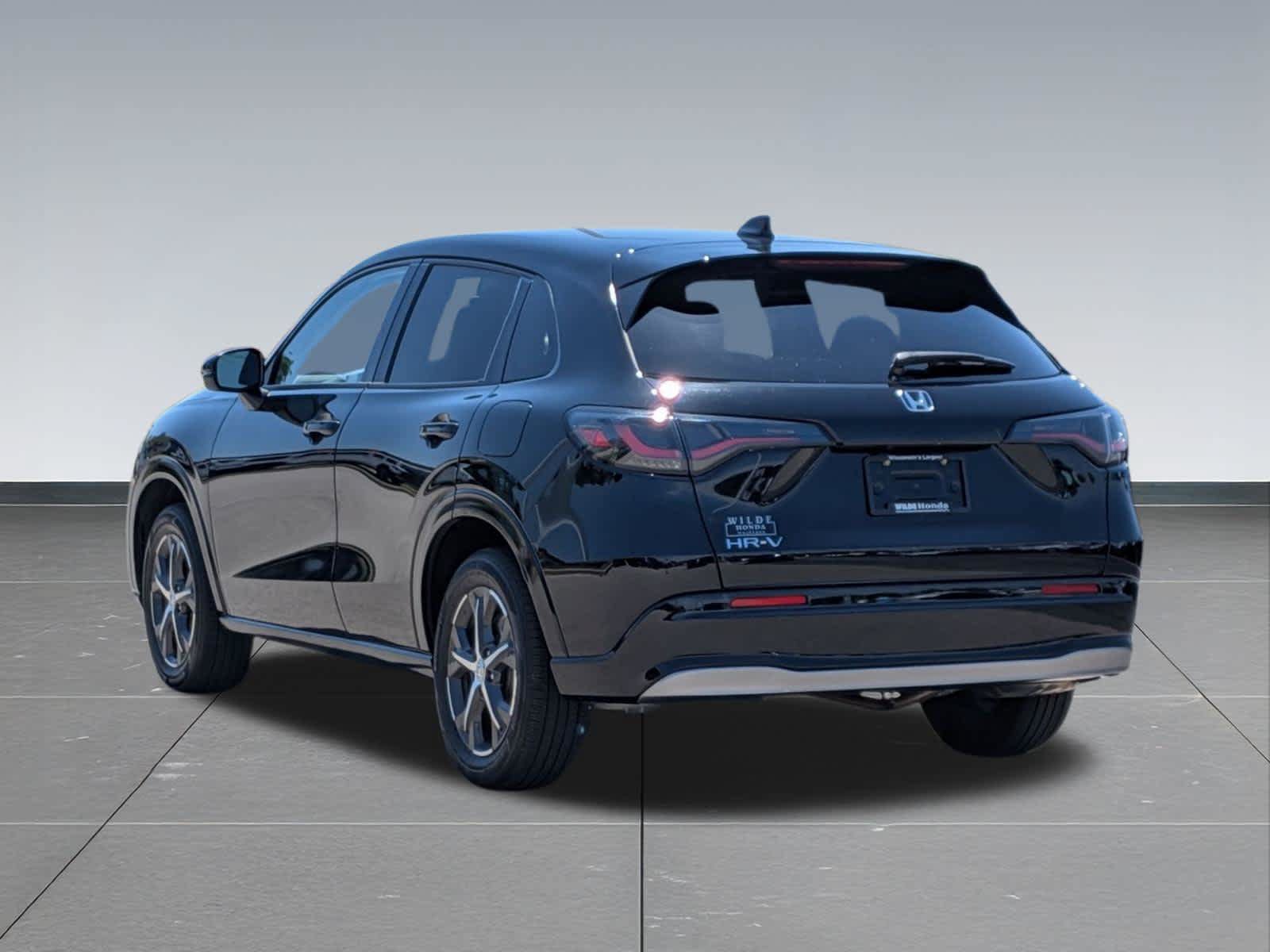 Certified 2024 Honda HR-V EX-L image 3