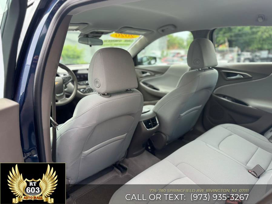 Used 2020 Chevrolet Malibu LT FWD image 11