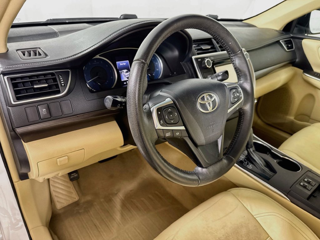 Used 2015 Toyota Camry XLE FWD image 9