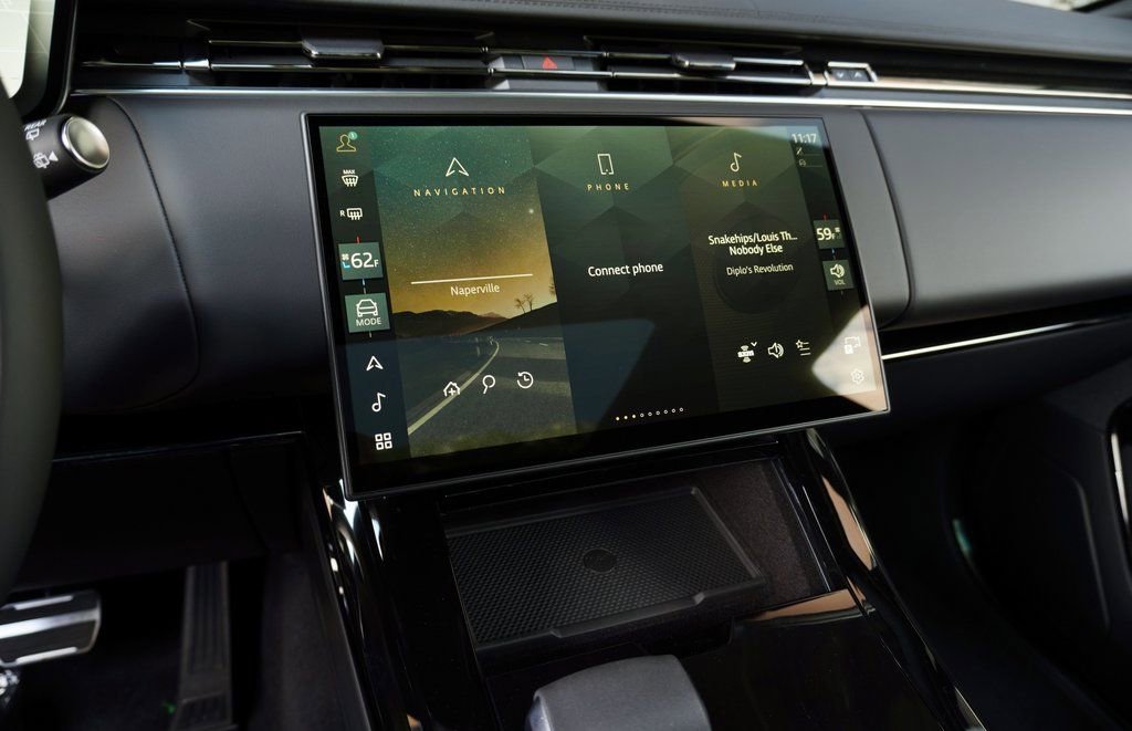 Used 2025 Land Rover Range Rover Sport Dynamic SE image 20