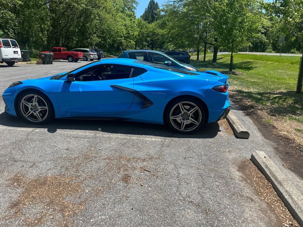 Used 2020 Chevrolet Corvette Stingray Coupe w/ Z51 Performance Package RWD image 4