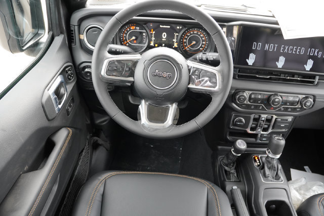New 2026 Jeep Wrangler Unlimited Sahara AWD/4WD image 14