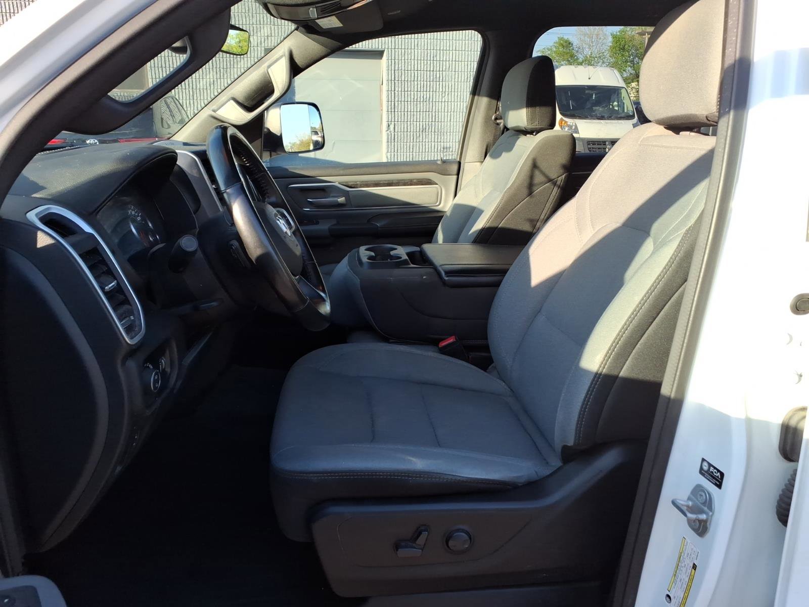 Used 2022 RAM 1500 Big Horn AWD/4WD image 16