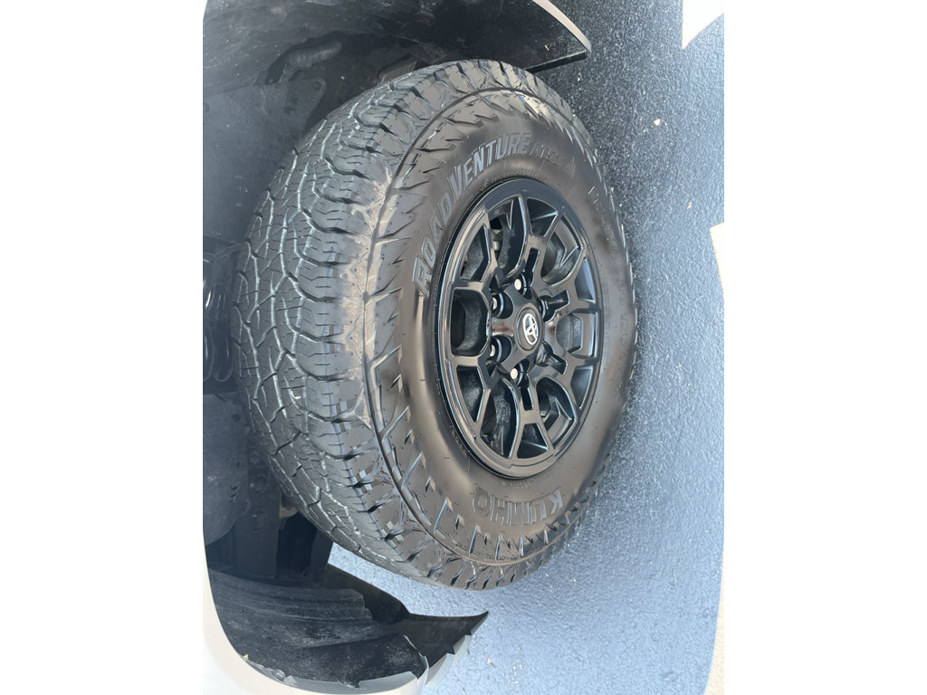 Used 2022 Toyota Tacoma SR5 AWD/4WD image 45