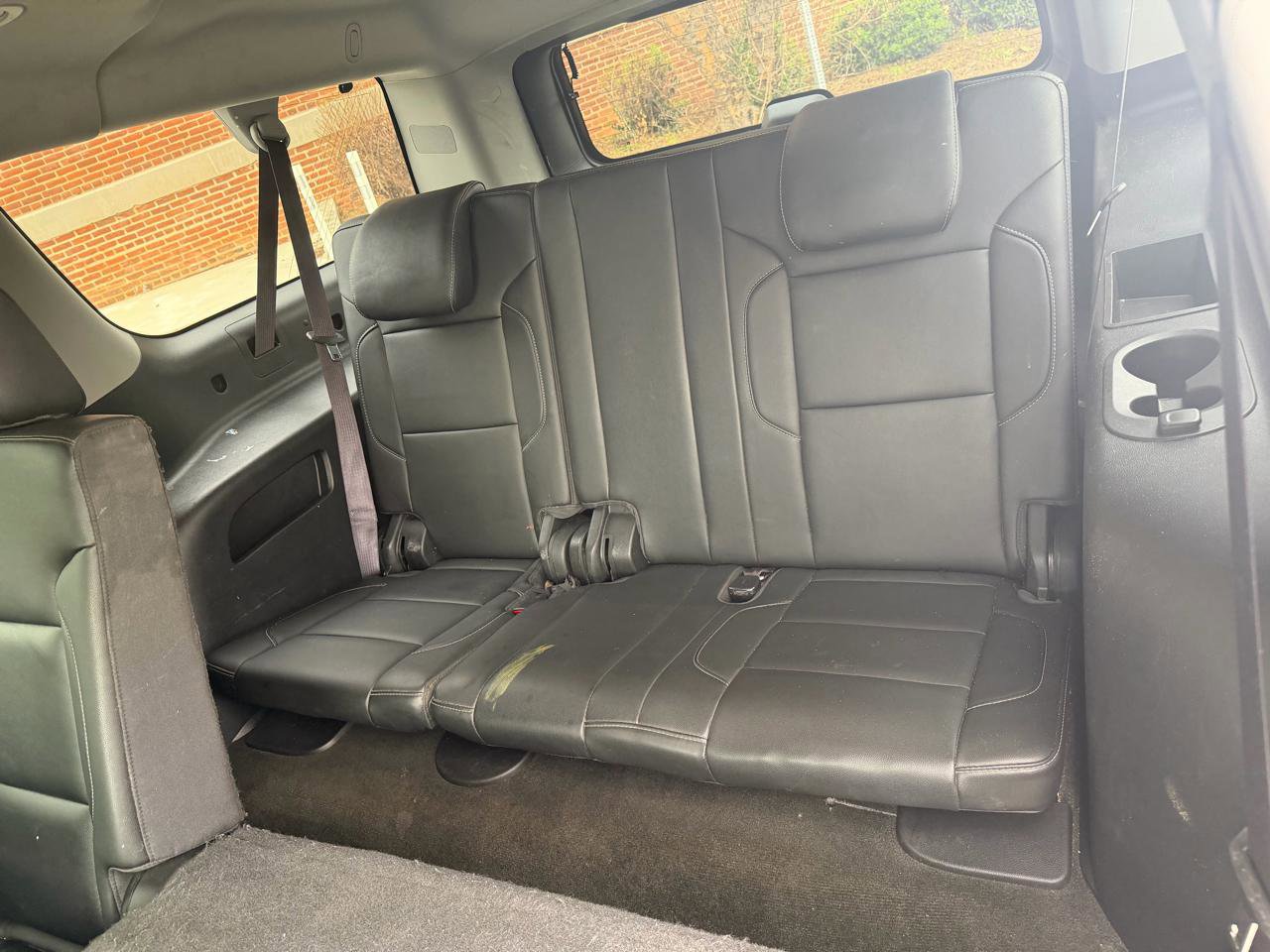 Used 2016 Chevrolet Suburban LT image 6