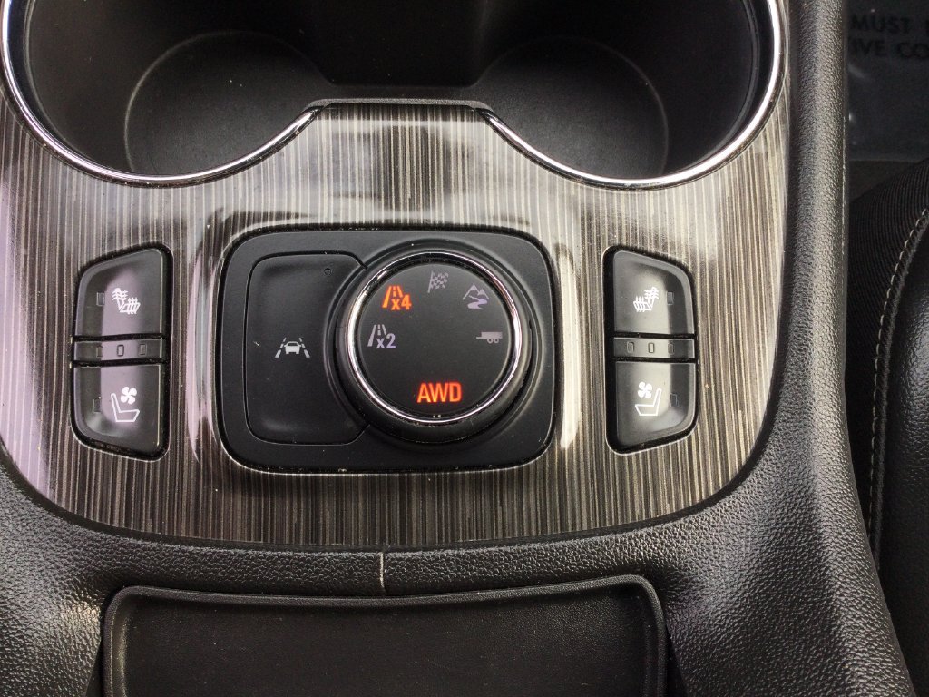 Used 2023 GMC Acadia SLT w/ Preferred Package AWD/4WD image 28