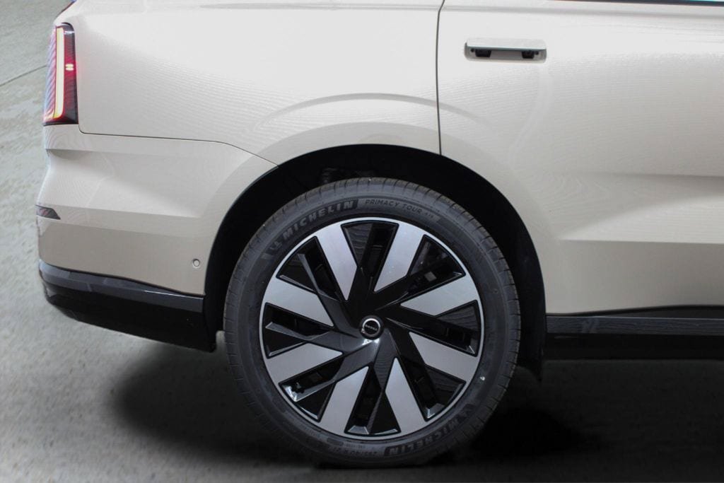New 2026 Volvo EX90 Ultra AWD/4WD image 12