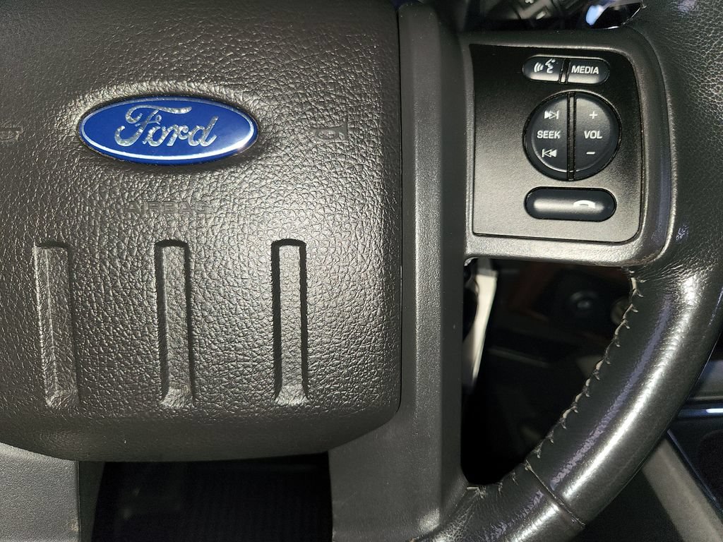 Used 2016 Ford F250 Lariat w/ Lariat Ultimate Package AWD/4WD image 26