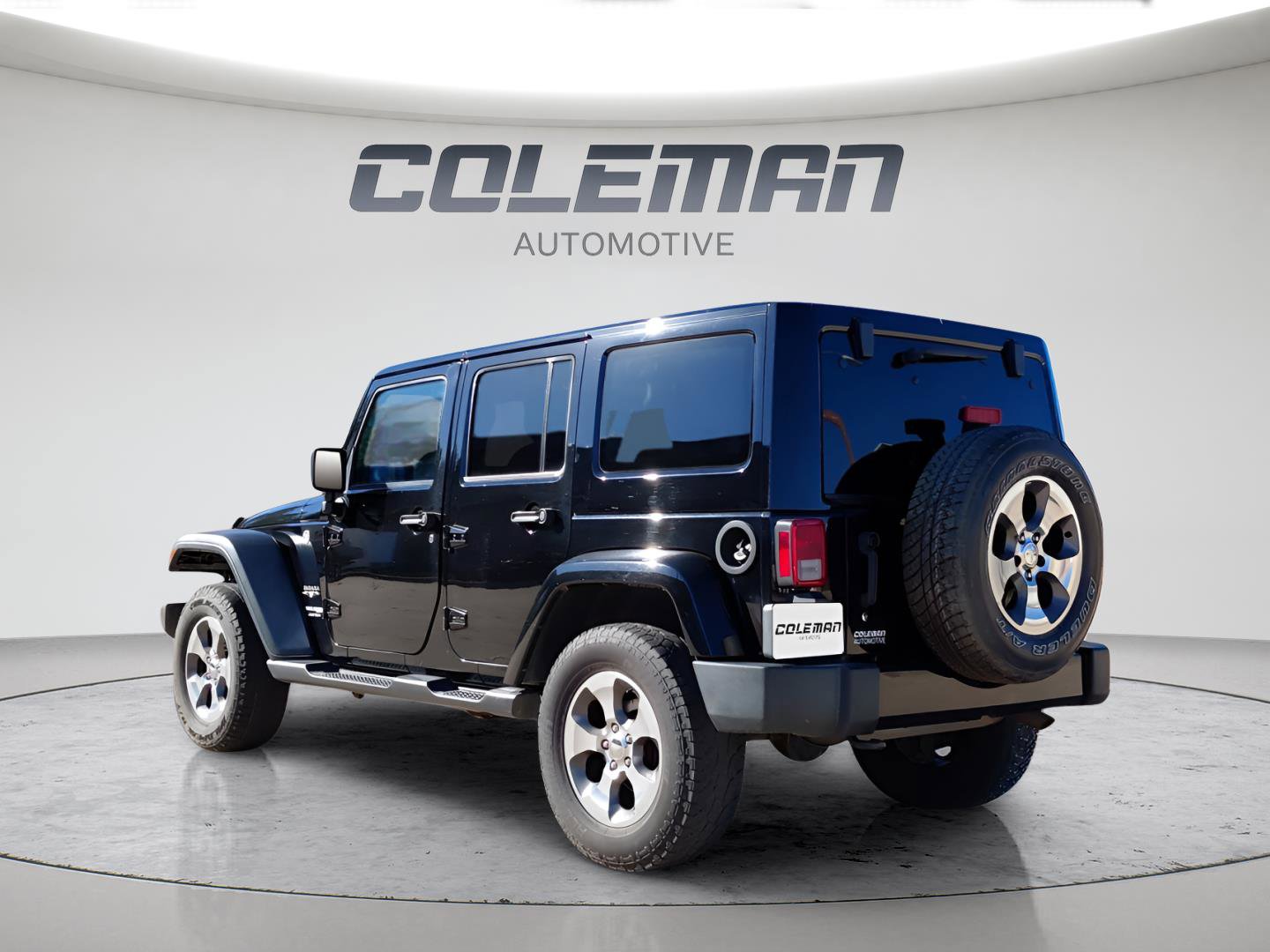 Used 2018 Jeep Wrangler Unlimited Sahara image 7