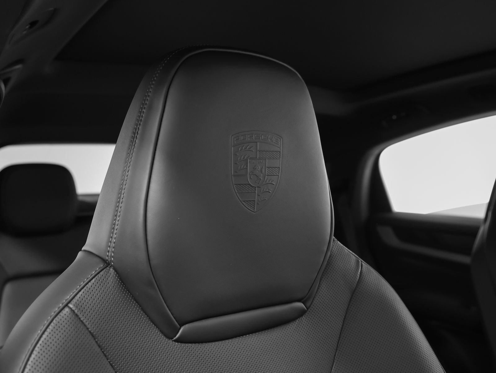 New 2026 Porsche Cayenne Coupe AWD/4WD image 23