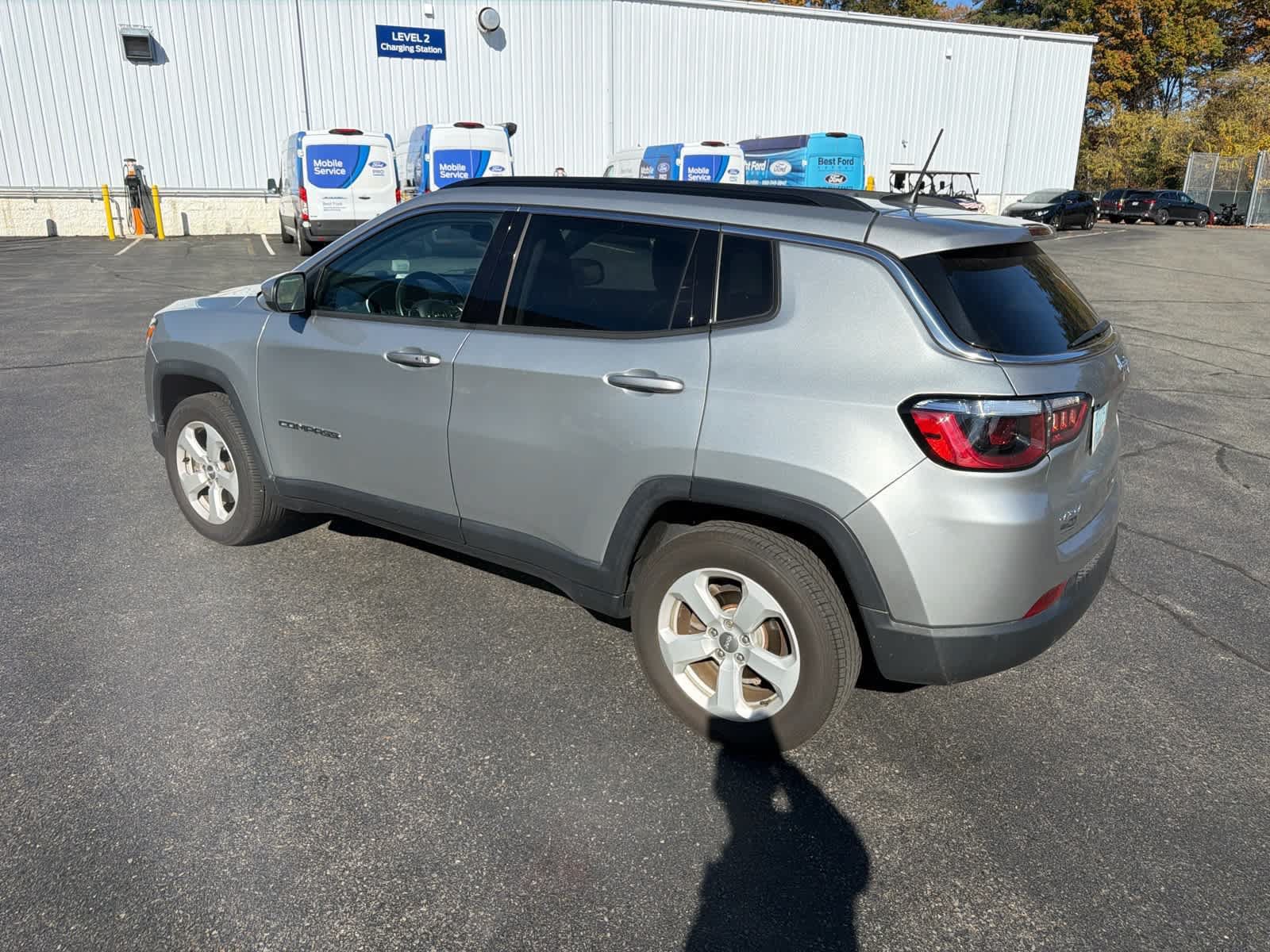 Used 2021 Jeep Compass Latitude w/ Convenience Group AWD/4WD image 9