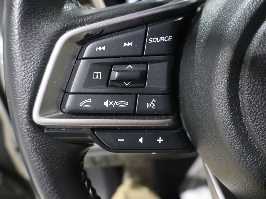 Used 2023 Subaru Outback Limited image 32