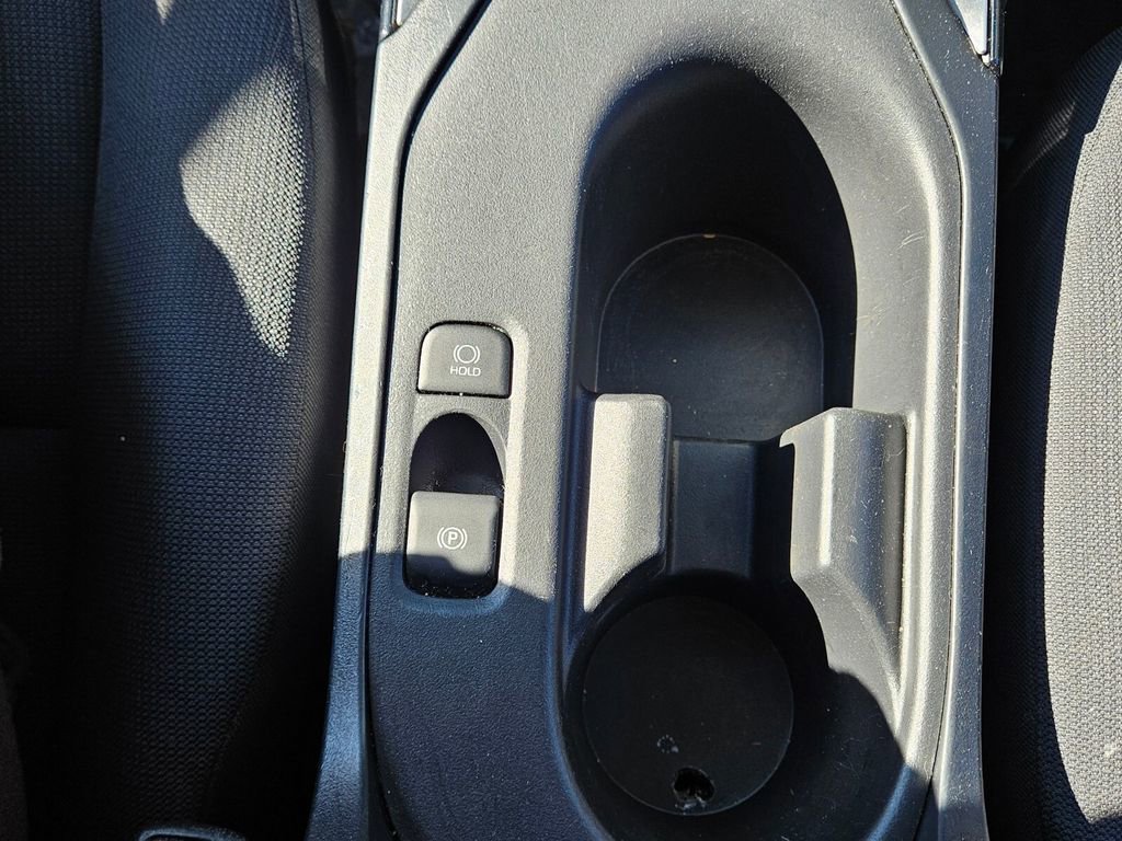 Used 2024 Toyota Corolla LE image 18