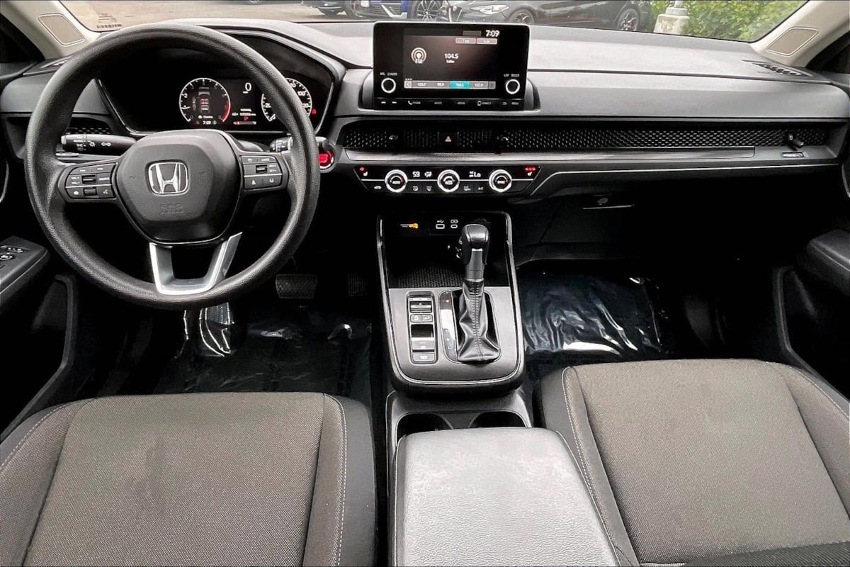 Used 2024 Honda CR-V EX image 13