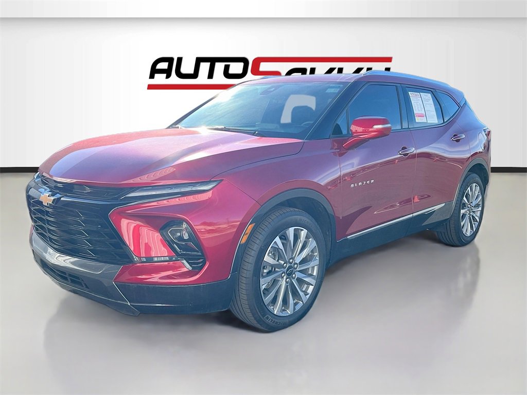 Used 2024 Chevrolet Blazer Premier w/ Driver Confidence II Package image 3