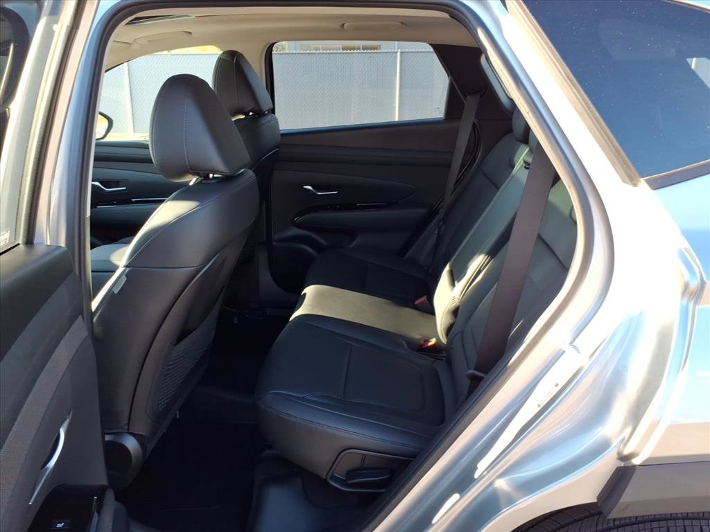 Used 2025 Hyundai Tucson Limited image 11
