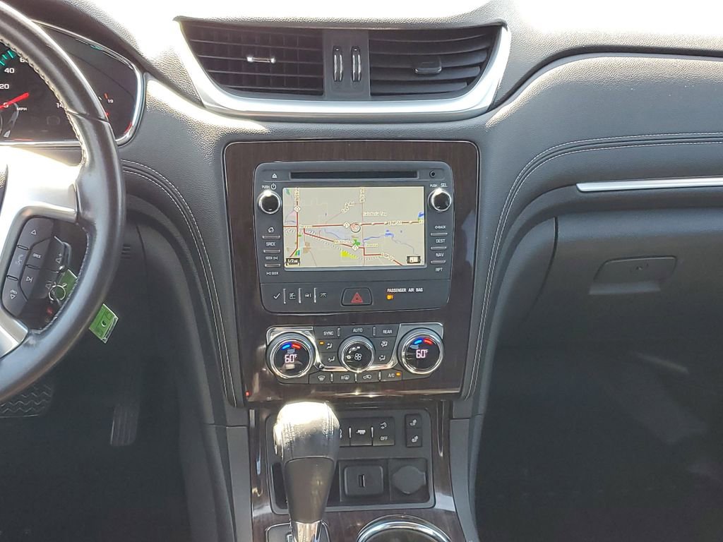 Used 2017 Chevrolet Traverse LT FWD image 26