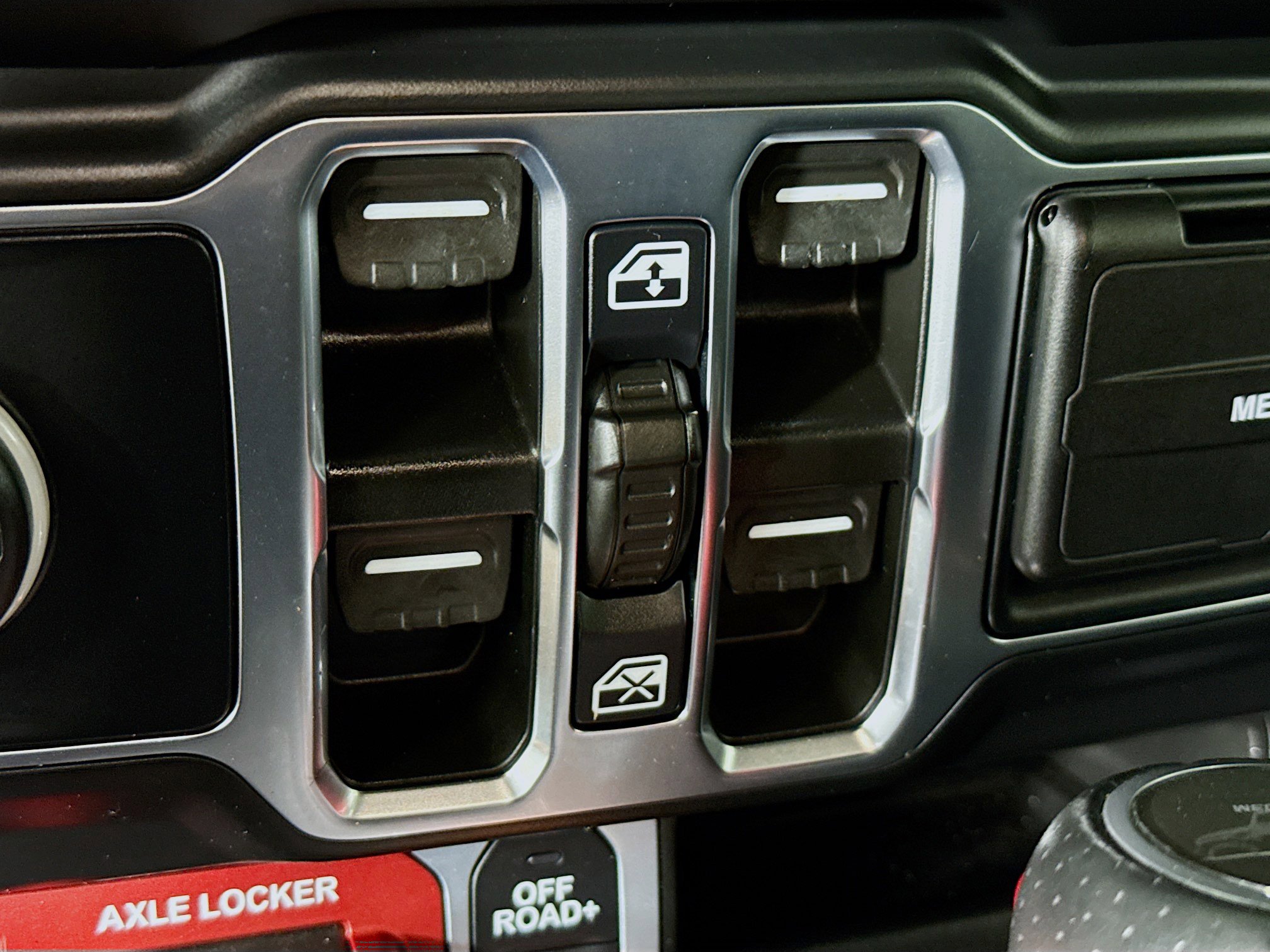 Used 2022 Jeep Gladiator Mojave image 21