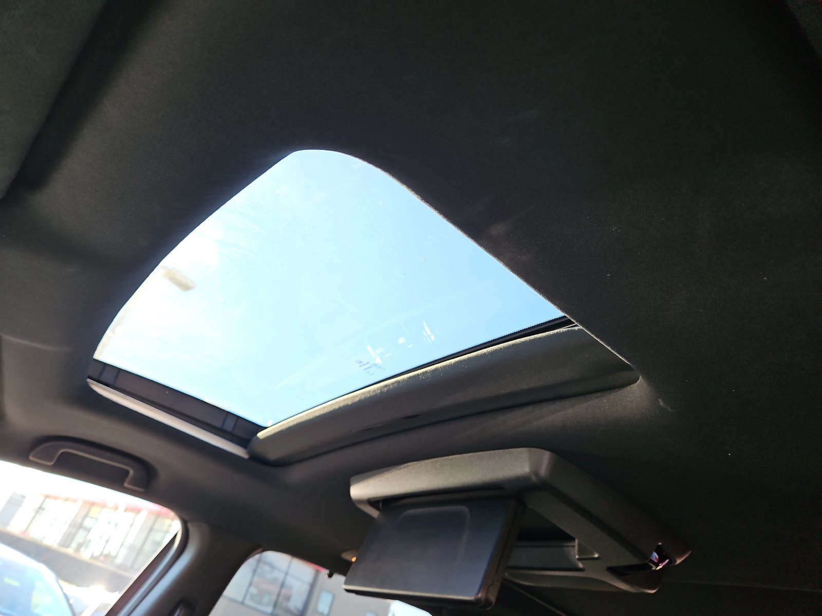 Used 2022 Honda Pilot Black Edition image 23