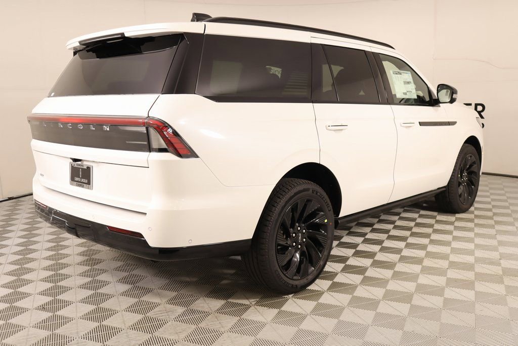 New 2025 Lincoln Navigator Reserve w/ Jet Appearance Package image 23