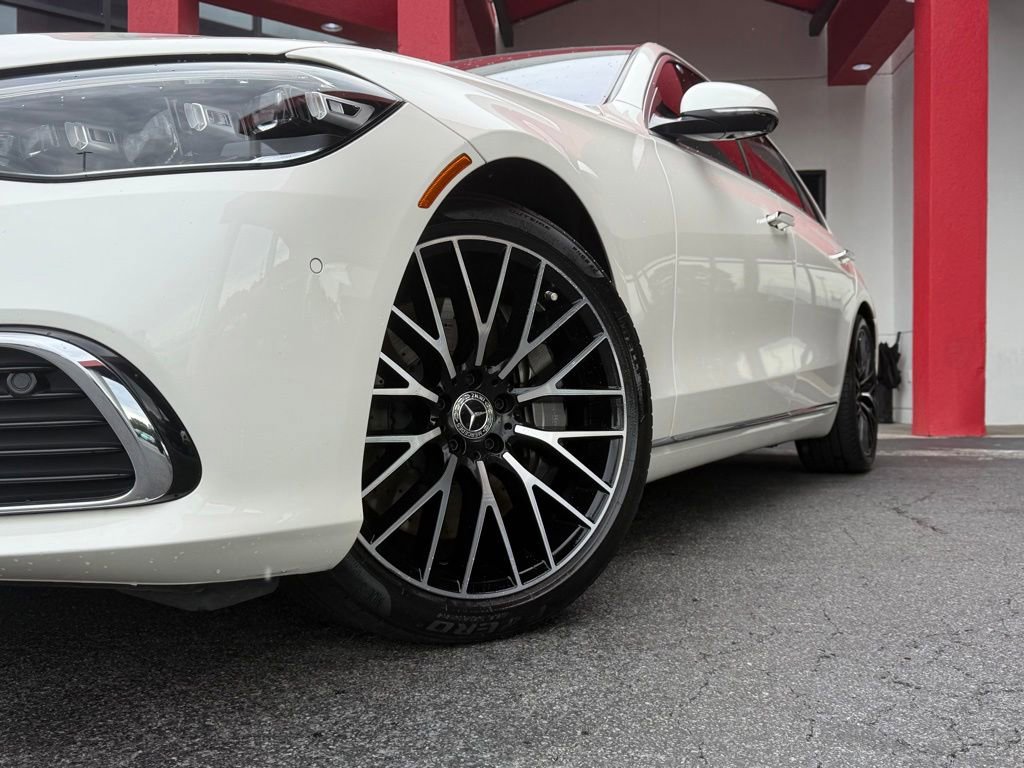 Used 2021 Mercedes-Benz S 580 4MATIC Sedan image 2
