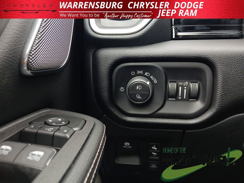 New 2026 RAM 1500 Laramie AWD/4WD image 31