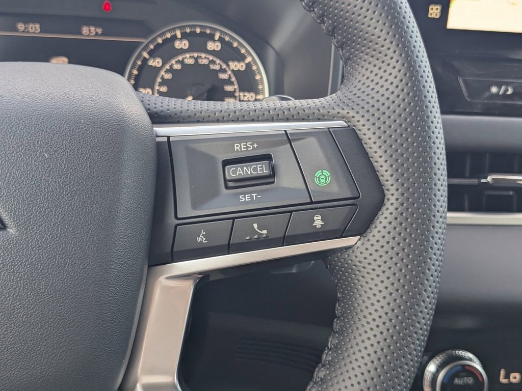 New 2025 Mitsubishi Outlander SE image 28